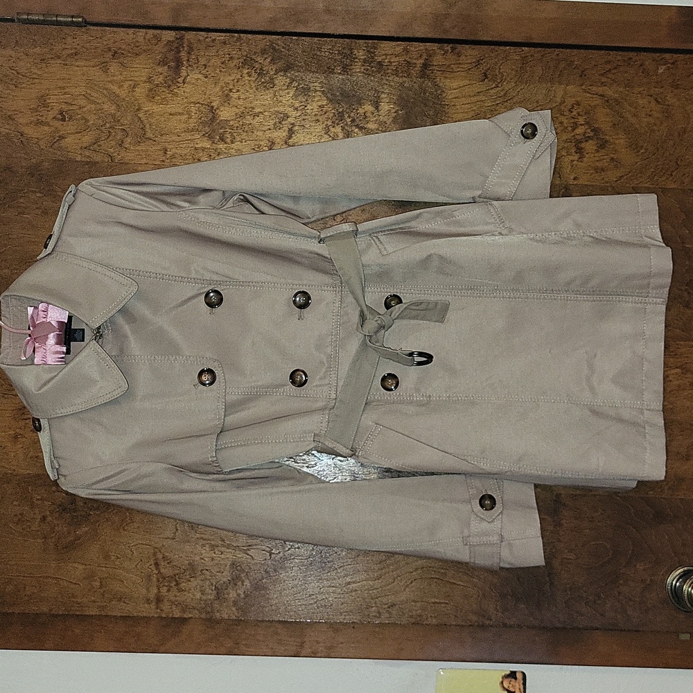 Tommy Hilfiger Beige Trench Coat with Pink Lining